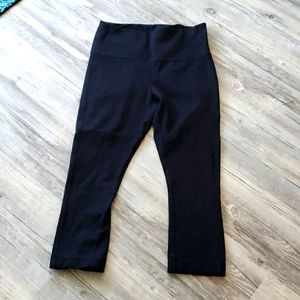 💥WHBM Crop Leg Leggings - Size Sm